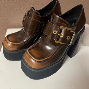 Michael Kors Brown Platform Shoes with Gold Buckle